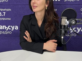 Зоозащитница Астанда Шуген в проекте «Асас» рассказала о важной проблеме, которая приобретала значительные масштабы в Абхазии, проблеме бездомных животных, а также обсуждались важные вопросы господдержки и стерилизации животных.