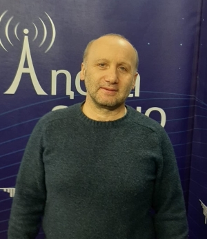 Искандер ихьӡ зху Аурыс драматә театр имҩаԥнагеит арежиссиортә лабораториа «Сандро».