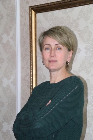 Адырраҭара &quot;Ҳара Ҳабиҧара&quot; далахәуп Илона Кәыҵниаҧҳа.