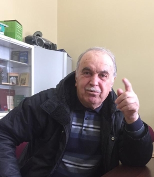 Макмун Аан.