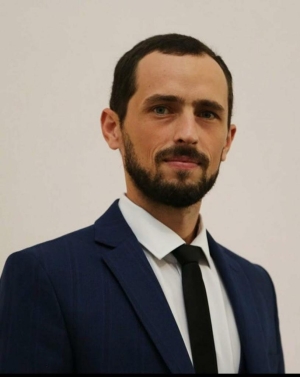 Денис Арухаа: «Еиҵагылоу Аҟәатәи Аҳәынҭқарратә культуратә ҵараиурҭа аушьҭымҭацәа реиҳараҩык иахьа аоркестр аҟны гәахәара дула аус руеит, жәлар ринструментқәа рҟны ихәмаруеҵт, урҭ ргәы ацԥыҳәоит русура»