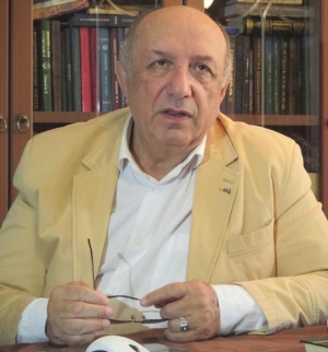 Денис Чачхалиа.