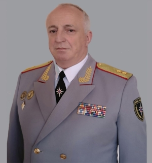 Адырраҭара «Аамҭеи ауаҩи» далахәуп Лев Кәыцниа.
