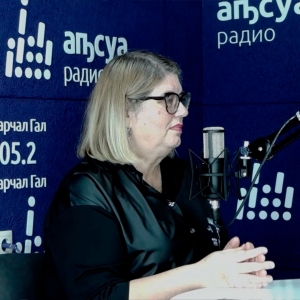 Ирина Китаева в передаче «Асас» в студии  Абхазского радио рассказала о развитии художественной гимнастики в Абхазии, перспективах и ближайших  профессиональных планах.