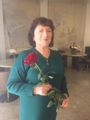 «Сара сыжәла Баалоуаа Аԥсны иааҭыҵын нхыҵ ицеит…» – абаза жәлар рпоет Лариса Баалоуԥҳа-Шебзыхәа дызлахәу адырраҭара. Амҩаԥгаҩ Алина Ачԥҳа.